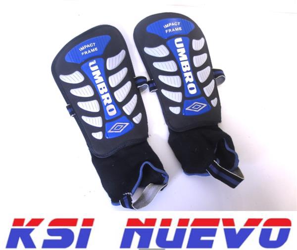 ESPINILLERA DE FUTBOL UMBRO
